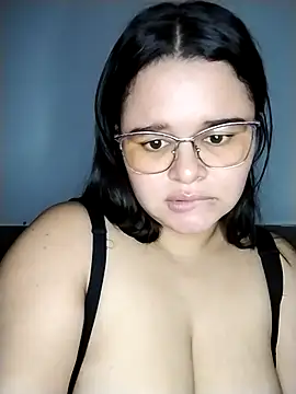 SamanthaStonee লাইভ XXX চ্যাট