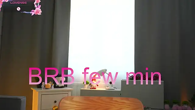 LorettaGladman's Live XXX Chat