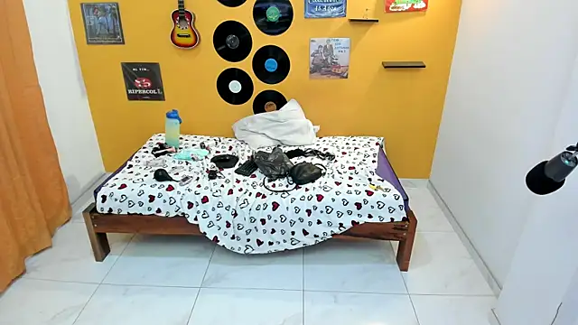 lilithevil32 লাইভ XXX চ্যাট