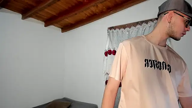 Vlad__night: απευθείας συνομιλία ΧΧΧ