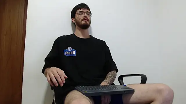 joseh0se: διαδικτυακό σόου στην κάμερα