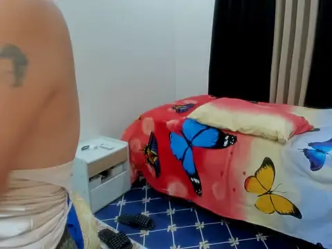 Chat +18 de sweetkaley ao vivo