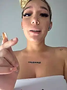 Chatroom XXX en direct de alaia_princess