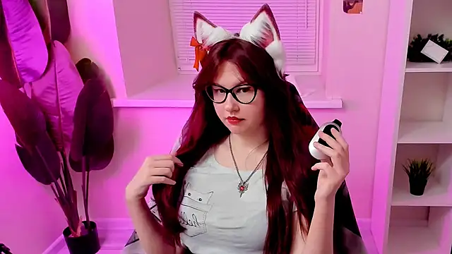 CarolGiggly Adlı Modelin Canlı XXX Sohbeti