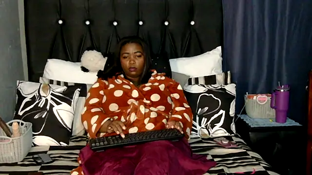 Živý XXX chat caramelbooty69