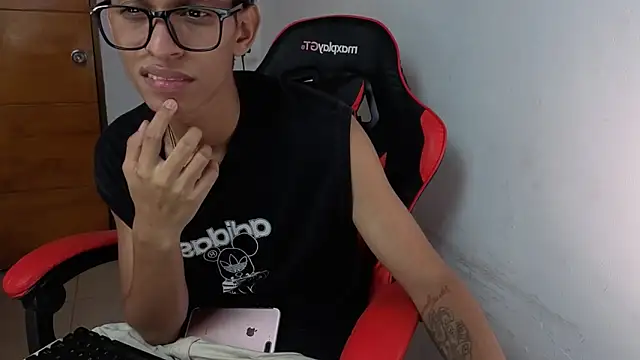 دردشة sung_yol الجنسية المباشرة