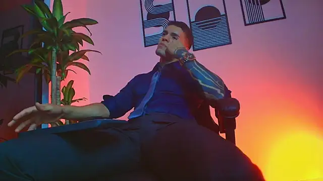 Вебкам-шоу ALPHA_DOMINUS_