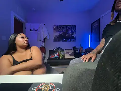 4EVAGLACIERS Webcamshow