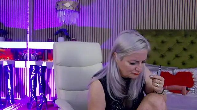 Онлайн чат XXX LadyTouch