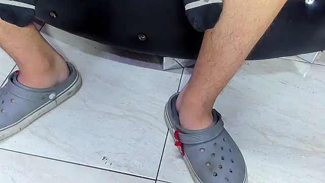 miacam-hot's Live XXX Chat