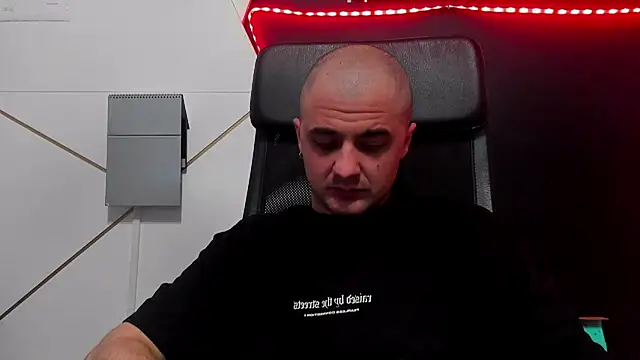 JamesMyerss – Naživo XXX chat