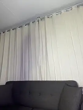 baby_akuma – Naživo XXX chat