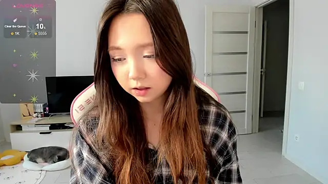 Chat +18 de Fluffy_Rose ao vivo