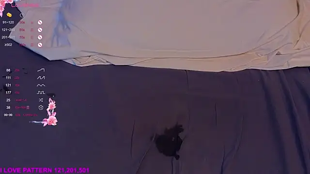 Онлайн чат XXX Hollara_Bangg