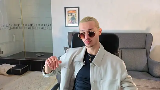 KaydenDrew élő XXX-chatje