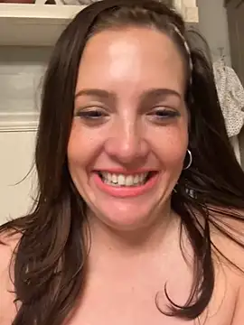 hollyharmd – Naživo XXX chat