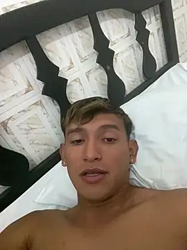 Онлайн чат XXX Babyalienqm