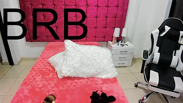 XXX chat uživo modela little_evangeline2