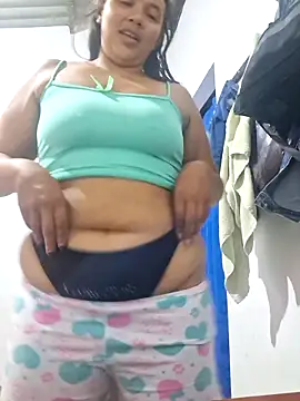 XXX chat uživo modela monicarokaforte