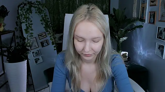 MaoqiBeverly's Live XXX Chat