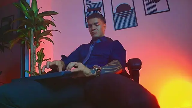 ALPHA_DOMINUS_: вебкам-шоу