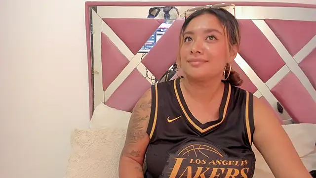 bellalumi live XXX chat