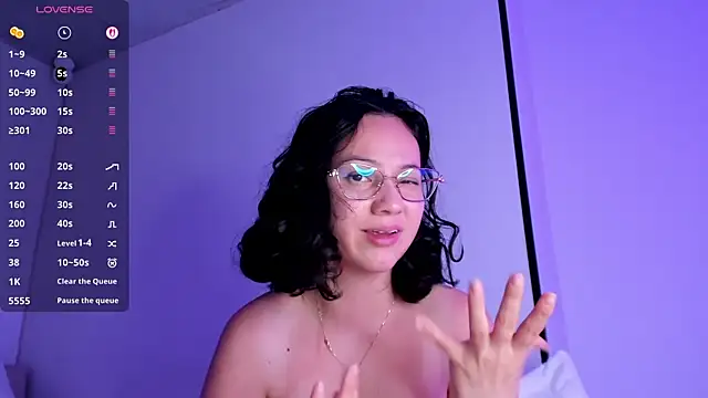 Anyi_1 – Naživo XXX chat