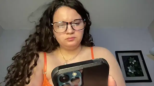 SoyOceanne élő XXX-chatje