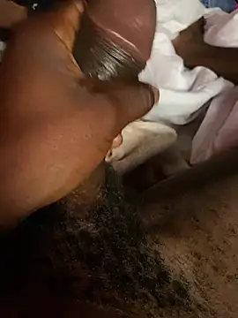 Dickhead1996: διαδικτυακό σόου στην κάμερα