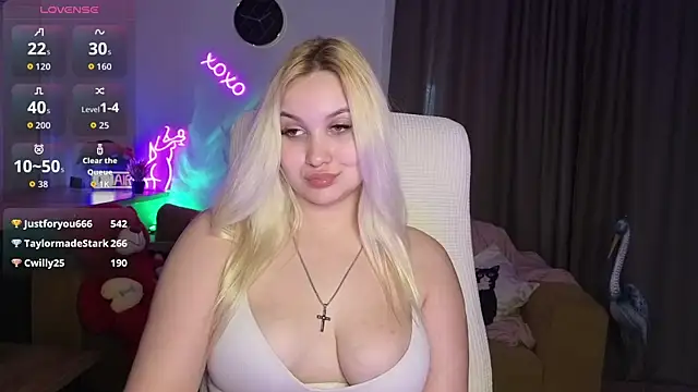 adrelaxina's Live XXX Chat