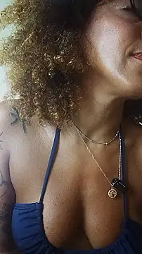 Show de Cinnamon_GirlRJ24 na webcam