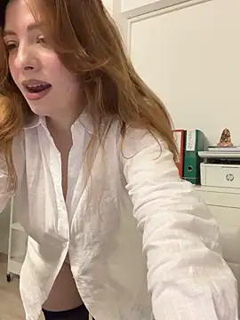 Show modela AmberRosewood na web-kameri