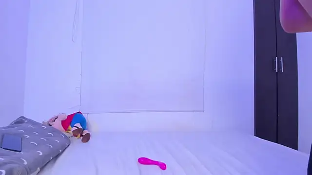 _FuckingYoungs_のウェブカメラショー