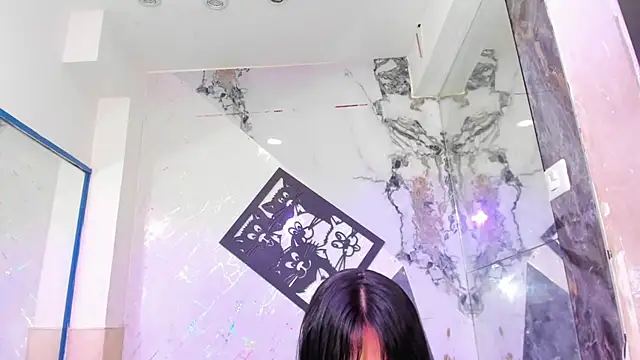 Isabella_stanford2: διαδικτυακό σόου στην κάμερα