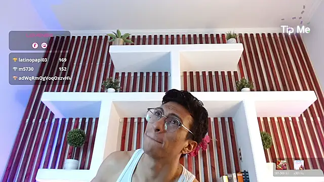 Chat +18 de ApoloCruz ao vivo