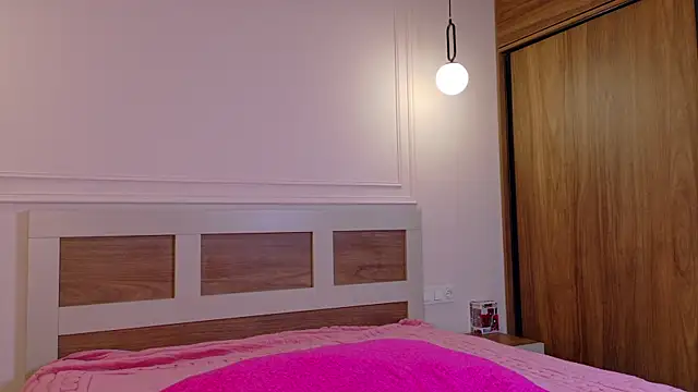 LunaXBaddie Adlı Modelin Canlı XXX Sohbeti