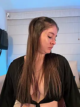 Sharon_07 即時 XXX 聊天