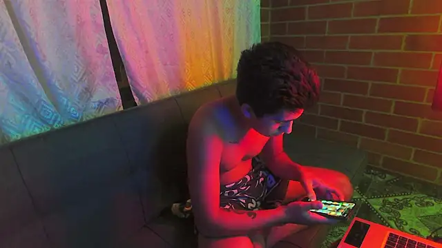 Show de ethann2_ na webcam