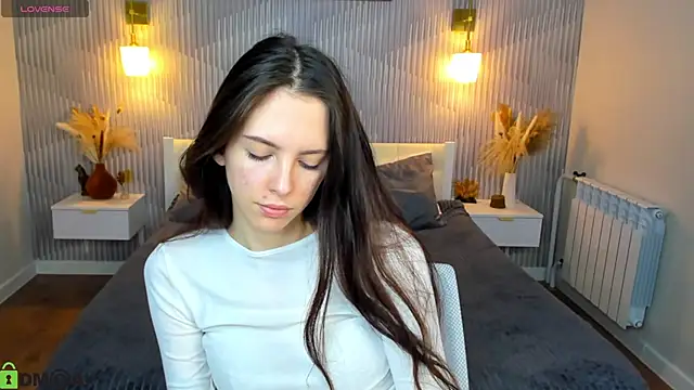 Chat +18 de elise_robbie ao vivo