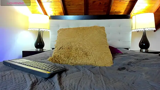 Show Webcam de Adara_Ferrara