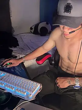 دردشة AngelLatinBoy الجنسية المباشرة