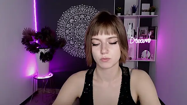 EchoScribe Adlı Modelin Canlı XXX Sohbeti