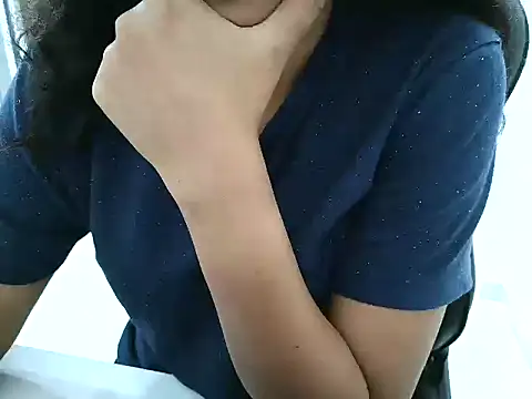 Živý XXX chat AwesomeSharvani