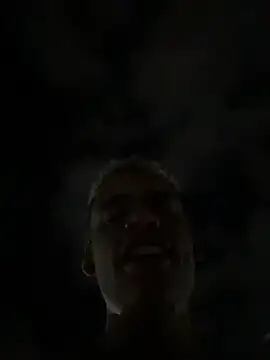 XXX chat uživo modela PrincesLeo