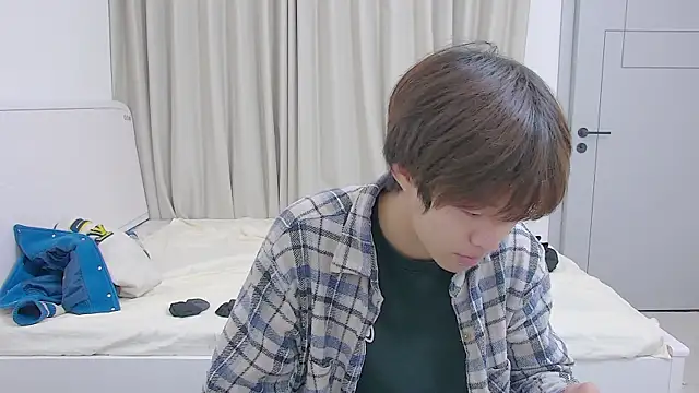 buding-001 Show Webcam