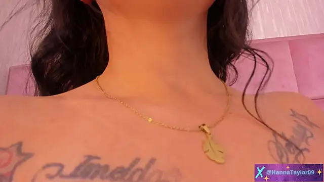 Chat XXX en directo de HannaTaylor