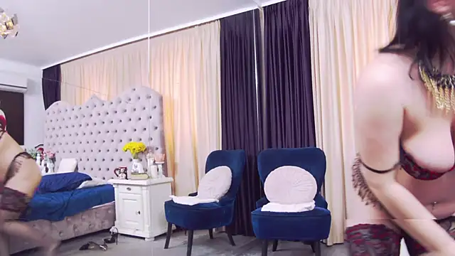 CassidyVelvet Adlı Modelin Canlı XXX Sohbeti