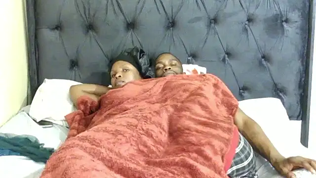 Chatroom XXX en direct de Dandelion_enigman