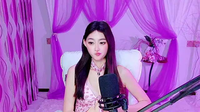 Tili-668 Chat XXX in diretta