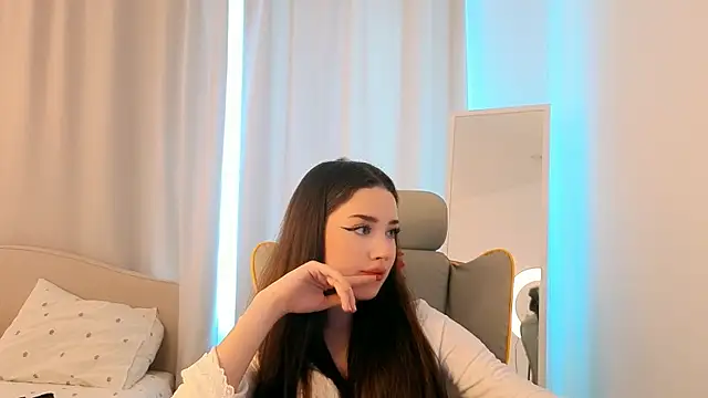 noonespyed Adlı Modelin Canlı XXX Sohbeti